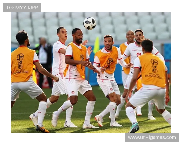 西甲球员参与环保倡议，赛前热身穿回收球衣